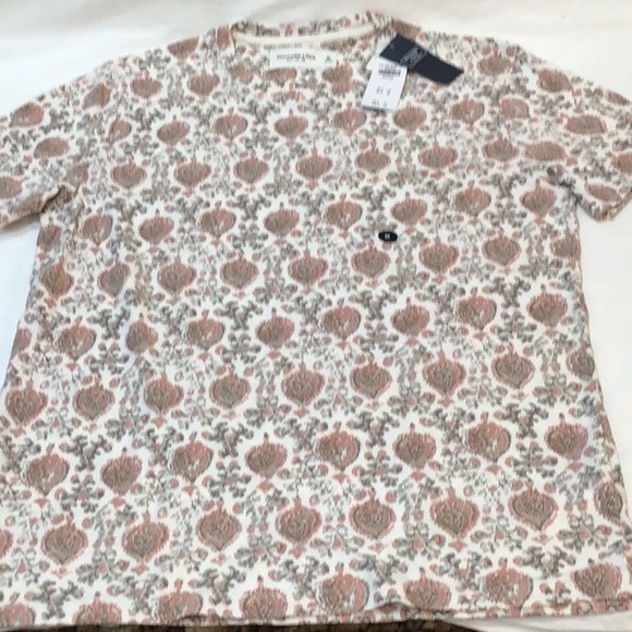 A & F NWT crew neck Victorian print top - Picture 3 of 7